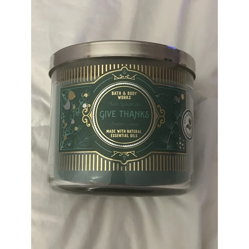 Bath & Body Works FRESH WINTER AIR Give Thanks Large‎ Scented 3 Wick Candle 14.5